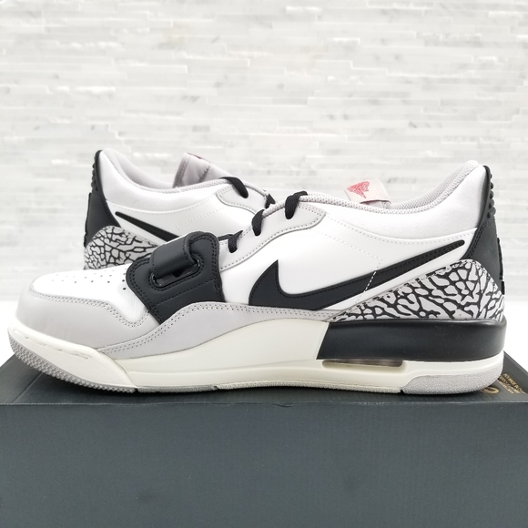 🛑SOLD🛑New AIR JORDAN Legacy 312 Low Sneakers - Picture 3 of 6